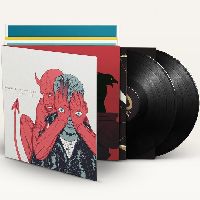 QUEENS OF THE STONE AGE - Villains (Deluxe Edition)